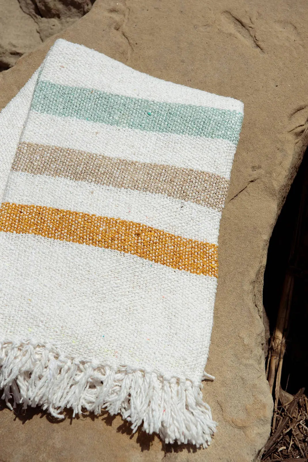 Sol - SUSTAINABLE RECYCLED THROW BLANKET Sundream